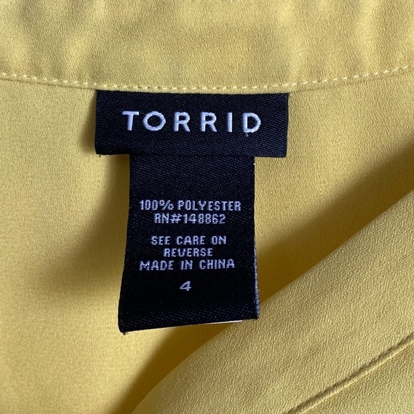 Torrid Women's Yellow Sleeveless Button V-Neck Sheer Blouse Size 4X - Picture 2 of 9